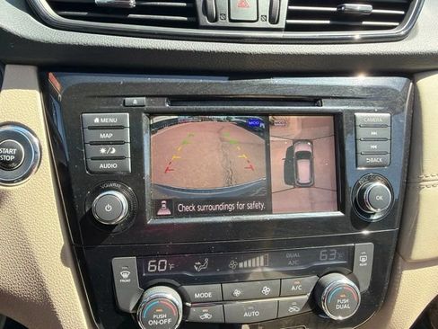 Used 2018 Nissan Rogue SL w/ Premium Package AWD/4WD image 34