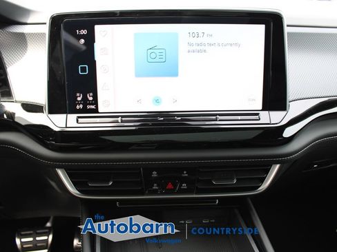 New 2026 Volkswagen Atlas Cross Sport SEL R-Line AWD/4WD image 13