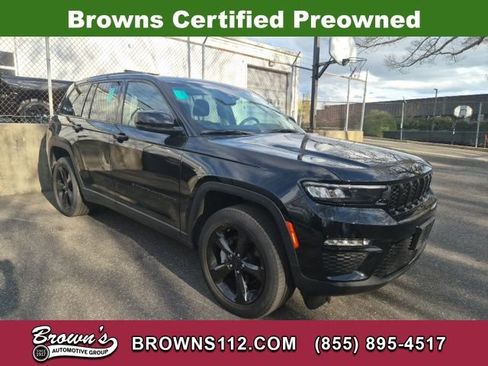 Used 2023 Jeep Grand Cherokee Limited w/ Black Appearance Package image 1