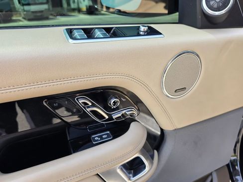 Used 2019 Land Rover Range Rover HSE AWD/4WD image 12