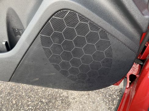 Used 2025 Subaru Crosstrek 2.5i Limited w/ Crosstrek Mirror Package image 29