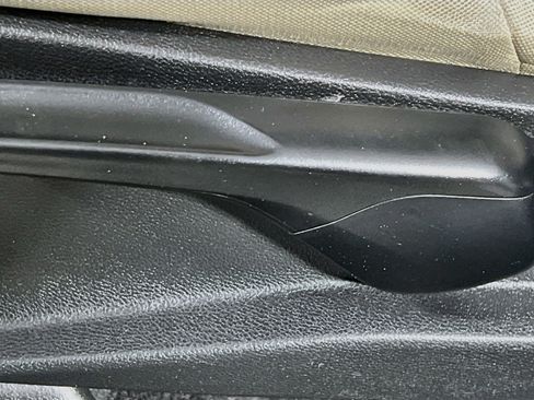 Used 2021 Honda CR-V LX image 16