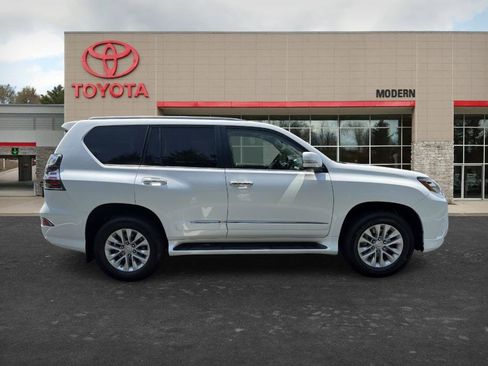 Used 2015 Lexus GX 460 w/ Premium Package AWD/4WD image 4