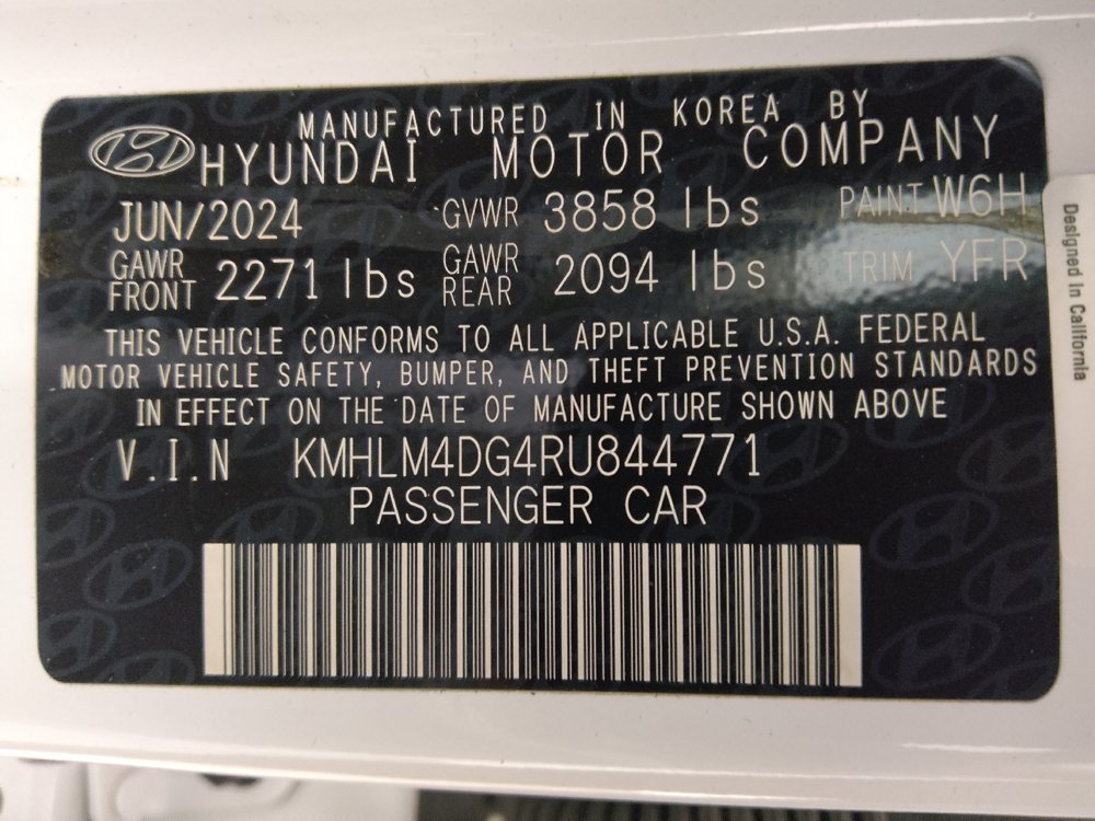 Used 2024 Hyundai Elantra SEL FWD image 33