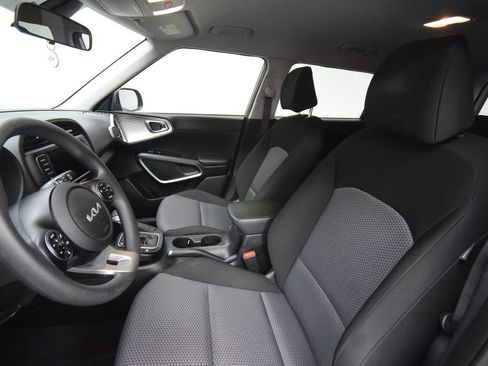Used 2022 Kia Soul LX w/ Technology Package FWD image 17