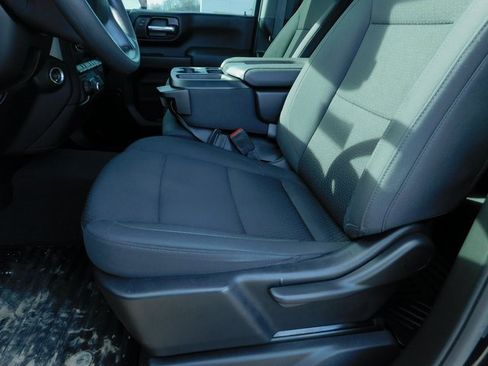 Used 2024 Chevrolet Silverado 2500 Custom image 22