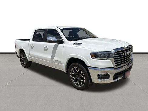 Used 2026 RAM 1500 Laramie AWD/4WD image 3