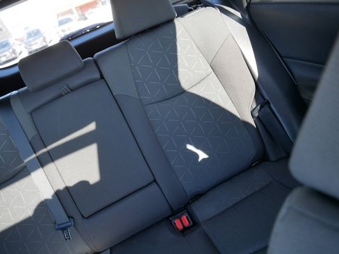 Used 2021 Toyota RAV4 XLE w/ Convenience Package image 14