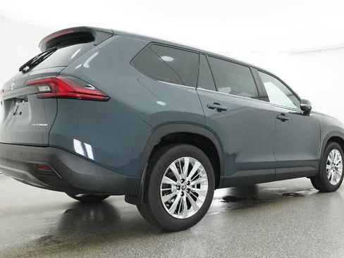 New 2026 Toyota Grand Highlander AWD image 25