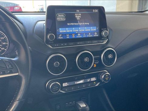 Used 2025 Nissan Sentra SR FWD image 10