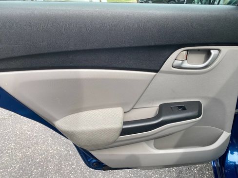 Used 2013 Honda Civic LX image 22