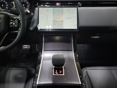 New 2026 Land Rover Range Rover Velar Dynamic SE image 26