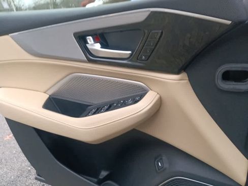 Used 2023 Acura MDX SH-AWD image 15