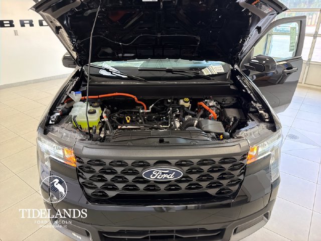 New 2026 Ford Maverick XLT w/ XLT Luxury Package FWD image 26