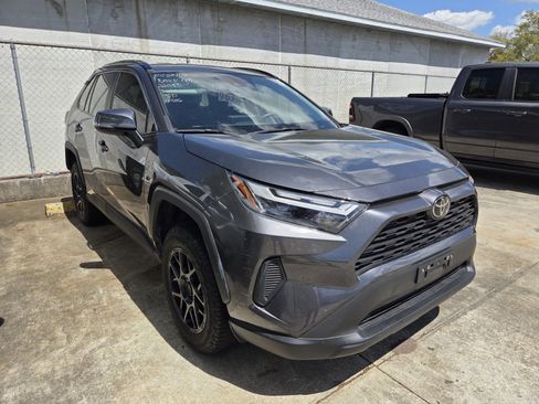 Used 2023 Toyota RAV4 XLE image 3