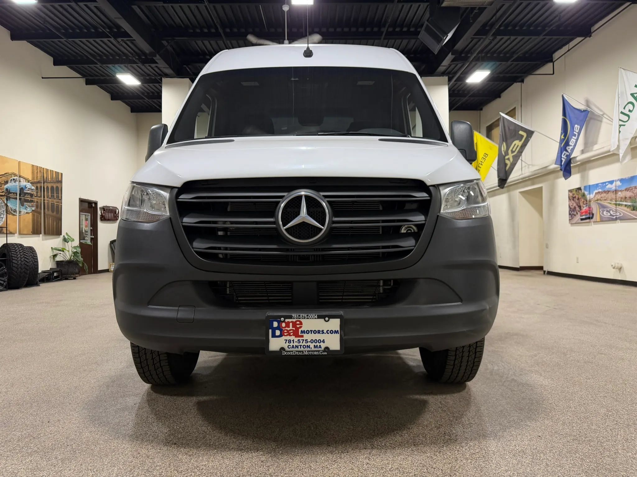 Used 2020 Mercedes-Benz Sprinter 2500 image 12