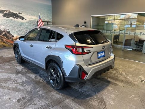 Used 2024 Subaru Crosstrek 2.0i image 32