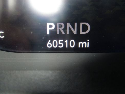 Used 2021 Jeep Wrangler Unlimited Rubicon w/ Uconnect 4C Nav & Sound Group image 21