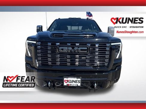 Used 2025 GMC Sierra 3500 Denali Ultimate AWD/4WD image 5