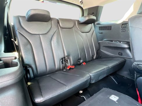 Used 2022 Hyundai Palisade SEL w/ Premium Package image 28