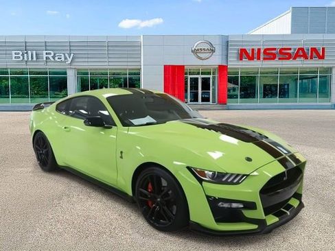Used 2020 Ford Mustang Shelby GT500 w/ Technology Package RWD image 1