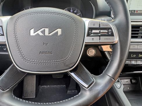 Used 2022 Kia Telluride EX w/ EX Premium Package FWD image 21