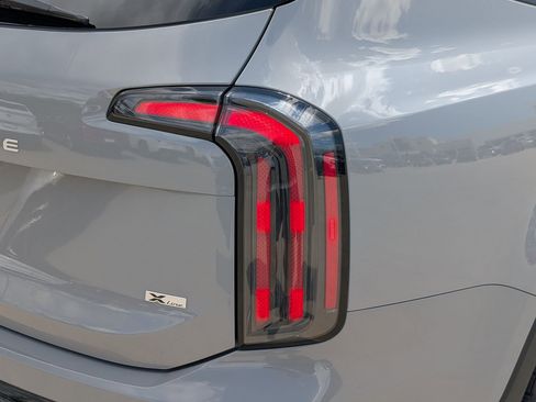 Certified 2024 Kia Telluride SX Prestige X-Line AWD/4WD image 11