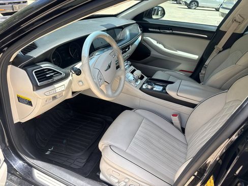 Used 2021 Genesis G90 5.0 Ultimate RWD image 9