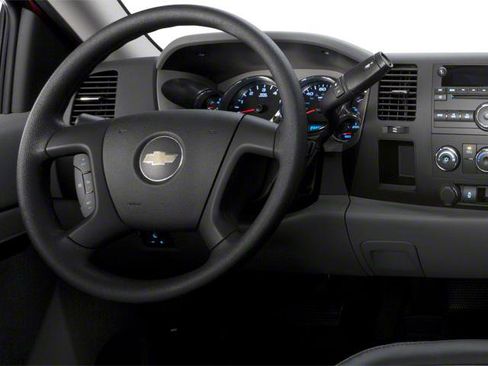 Used 2010 Chevrolet Silverado 2500 W/T image 4