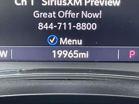 Used 2023 Chevrolet Traverse RS image 26