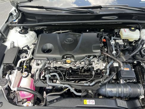 Used 2022 Toyota Avalon XLE w/ Moonroof Package FWD image 35