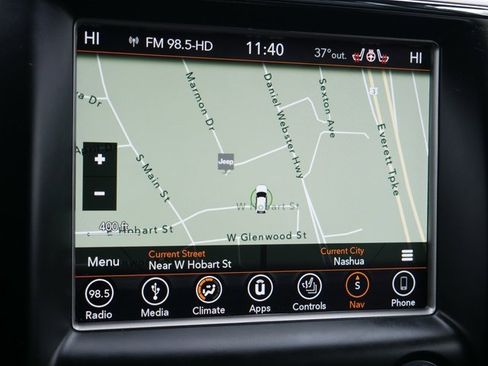 Used 2018 Jeep Grand Cherokee Limited image 19