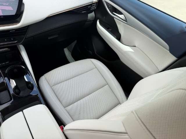 Used 2024 Buick Envision Avenir AWD/4WD image 28