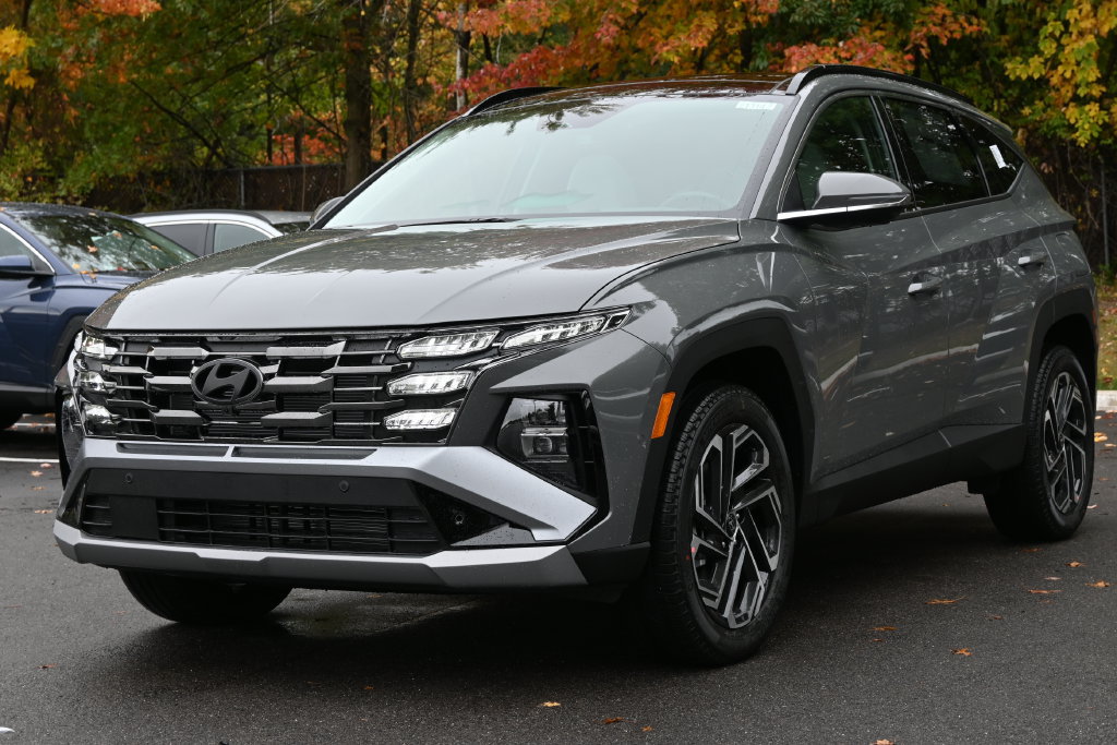 New 2026 Hyundai Tucson Limited AWD/4WD image 2