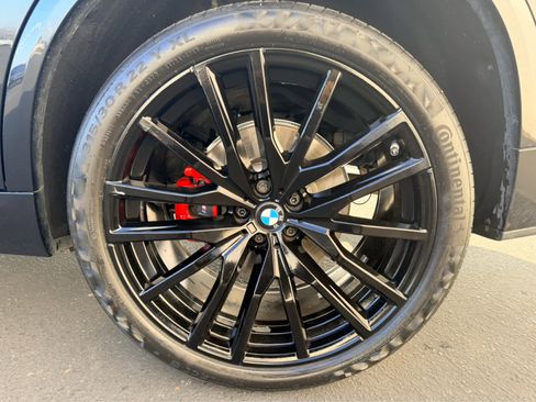 Used 2024 BMW X5 sDrive40i w/ M Sport Package image 10