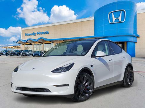 Used 2022 Tesla Model Y Performance AWD/4WD image 1