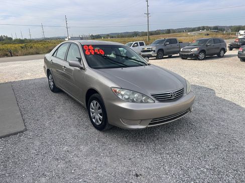 Used 2006 Toyota Camry XLE image 4