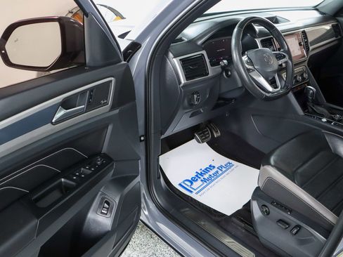 Used 2020 Volkswagen Atlas Cross Sport SEL Premium R-Line image 3