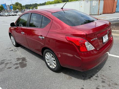 Used 2012 Nissan Versa SV FWD image 7