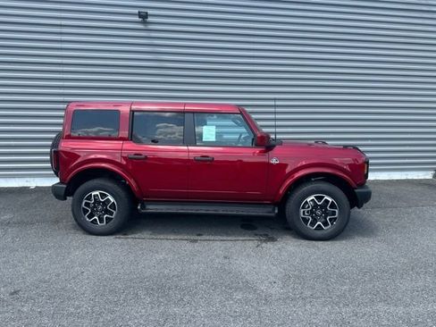 New 2026 Ford Bronco Outer Banks AWD/4WD image 2
