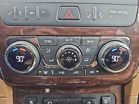 Used 2014 Buick Enclave Premium image 20