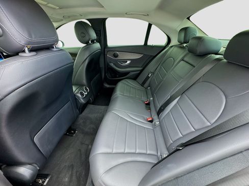 Used 2019 Mercedes-Benz C 300 Sedan image 16