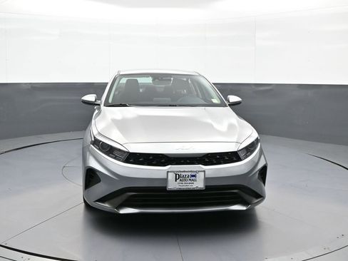 Certified 2023 Kia Forte LXS w/ LXS Technology Package FWD image 2