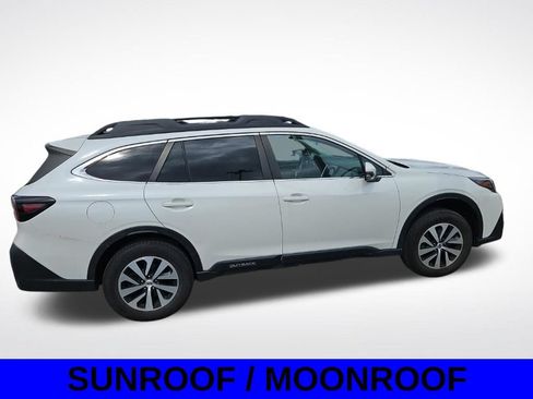 Used 2022 Subaru Outback Premium AWD/4WD image 4