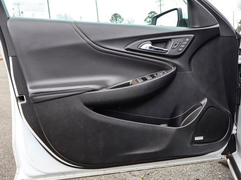 Used 2024 Chevrolet Malibu LT image 35