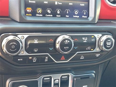 Used 2023 Jeep Gladiator Rubicon w/ Trailer Tow Package image 21