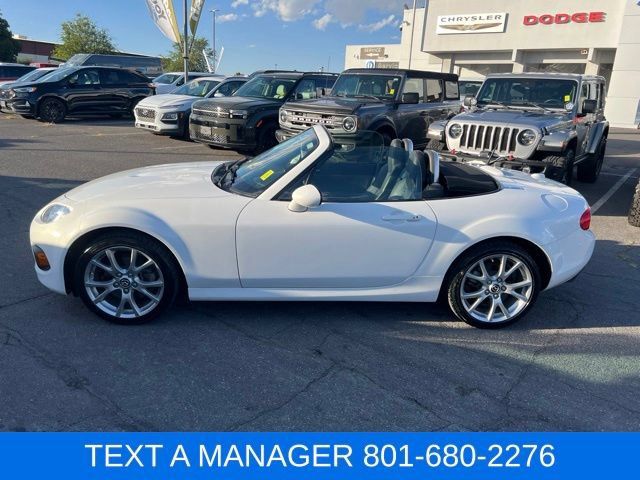Used 2013 MAZDA MX-5 Miata Grand Touring RWD image 2