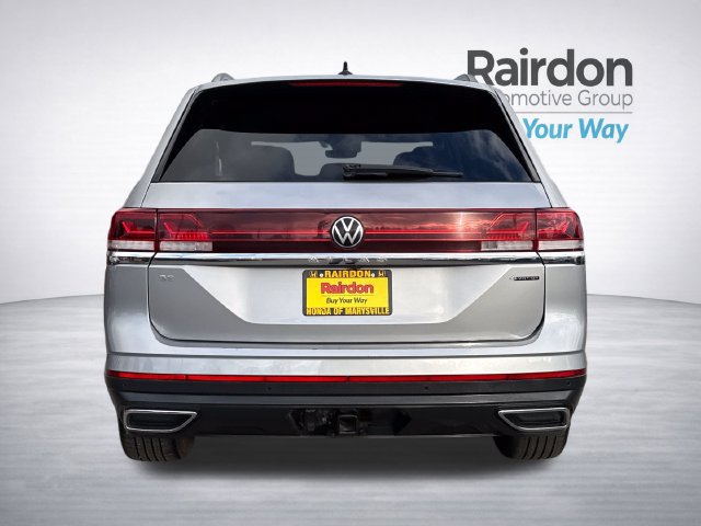 Used 2025 Volkswagen Atlas SE AWD/4WD image 6