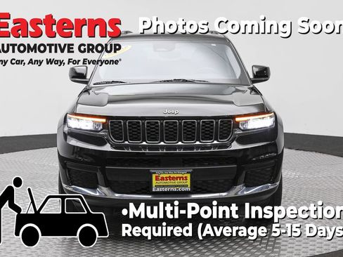Used 2022 Jeep Grand Cherokee L Laredo w/ Luxury Tech Group I AWD/4WD image 2