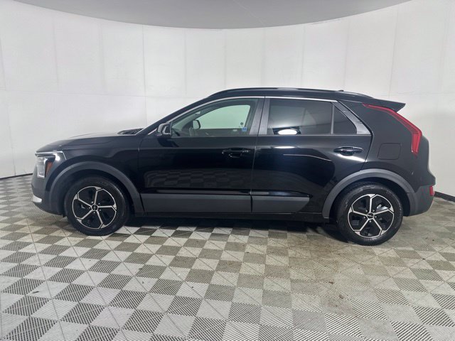 Used 2023 Kia Niro EX FWD image 4